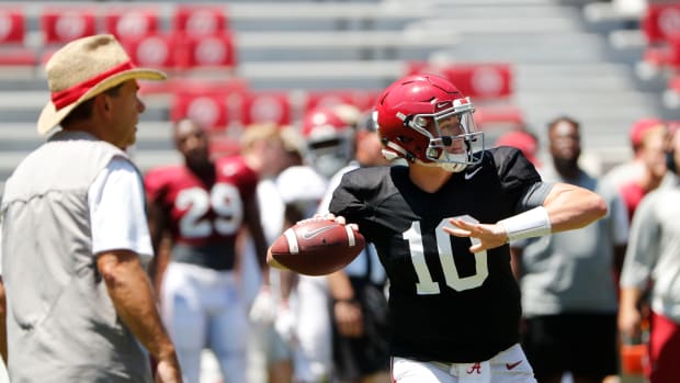 Mac Jones during an Alabama scrimmage